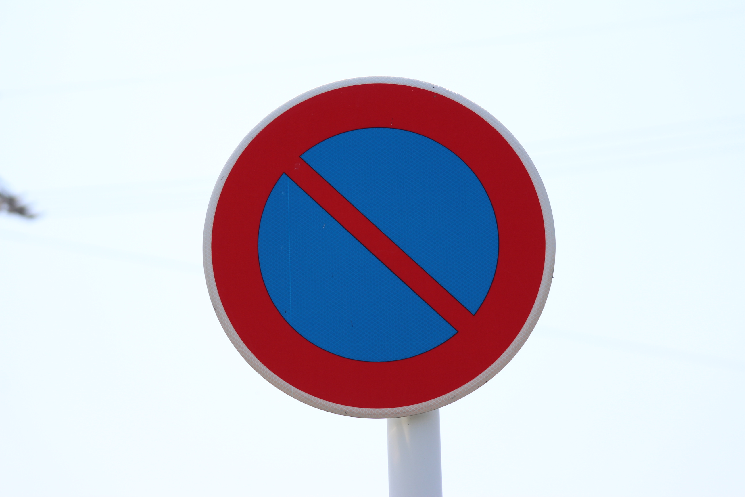 道路 標識 駐車 禁止