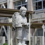 学校の石造