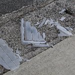 1年間屋外に放置されたプラスチックケース
